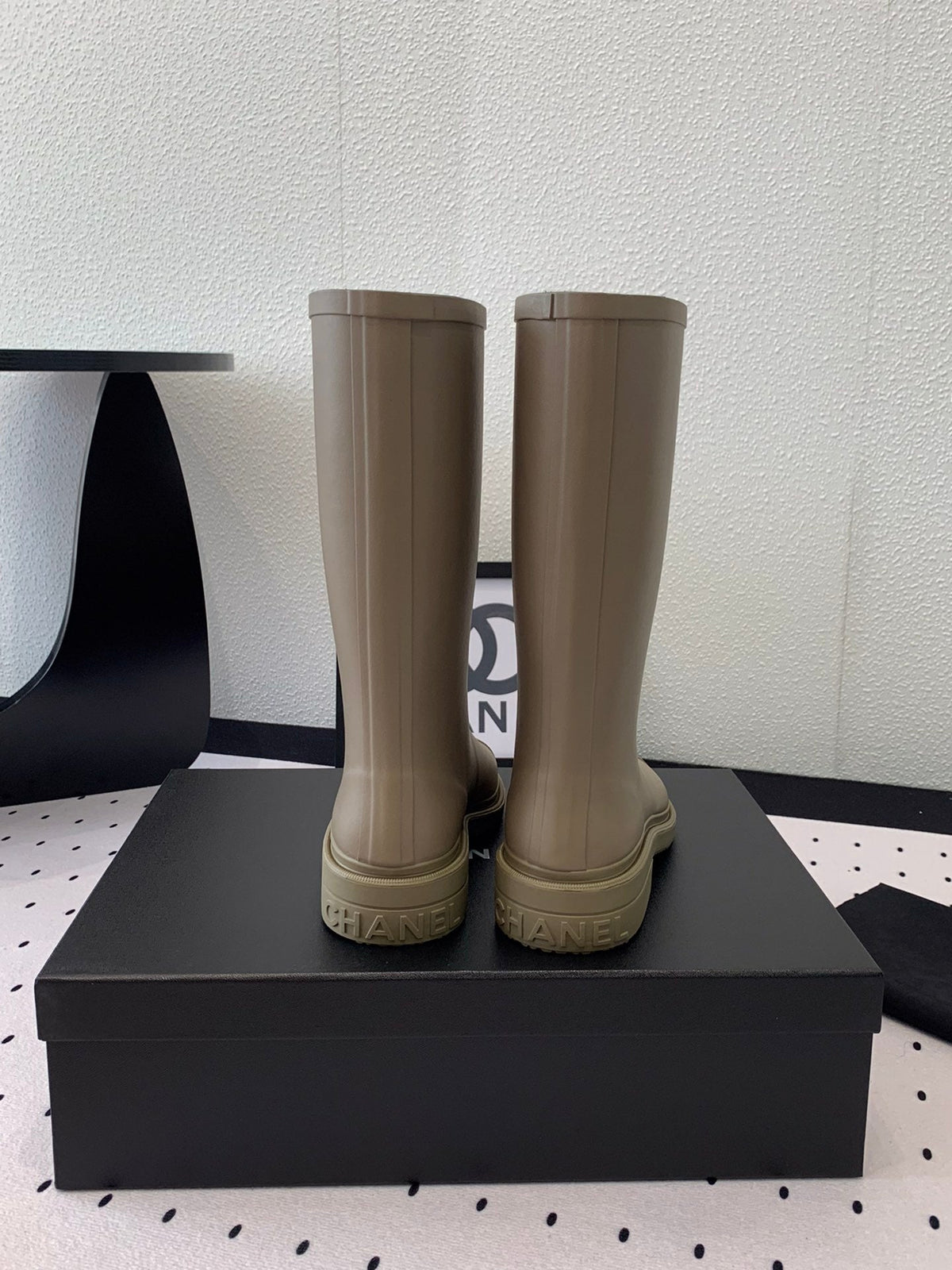 CHANEL rainboot  dark beige