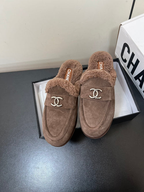 CHANEL LOAFERS MULE IN MEDIUM BROWN SUEDE AND FLEECE LINING